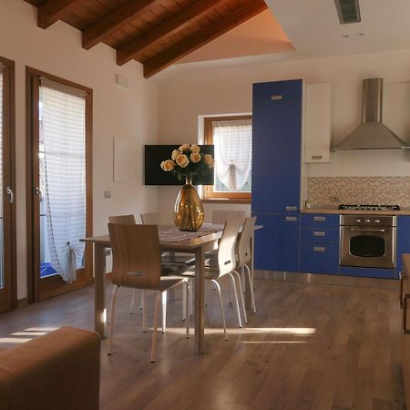 The Lake Home Colico Luaran gambar